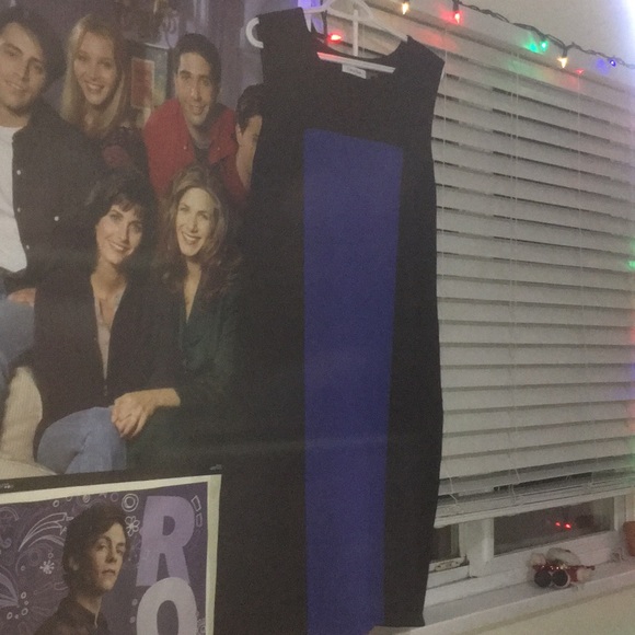 Beautiful dress - Picture 1 of 4